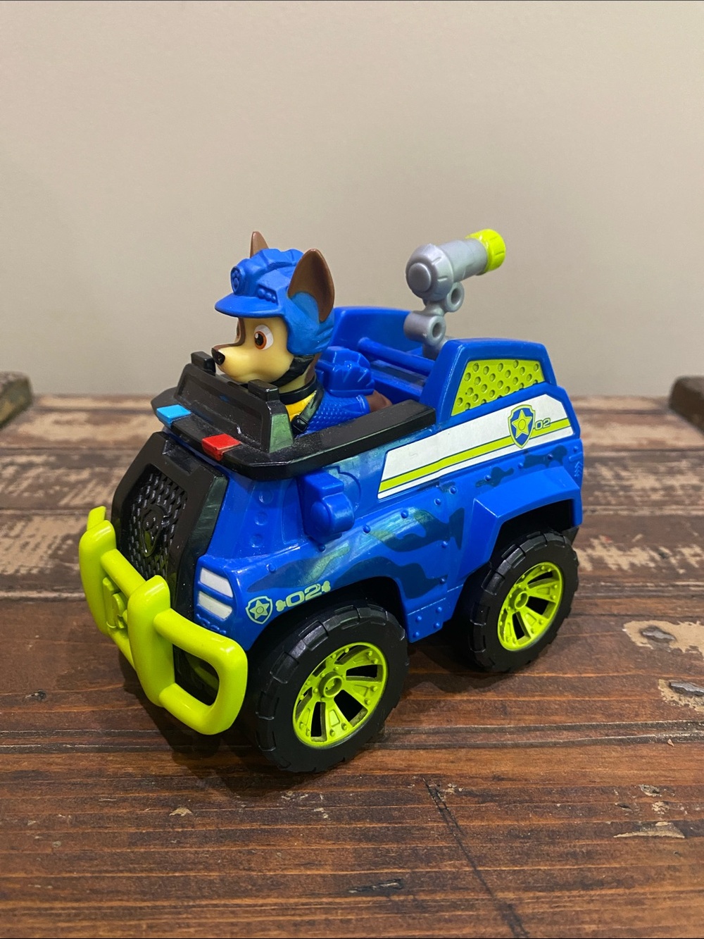 Paw Patrol Chase Jungle Rescue Jungle Cruiser Vehicle & Figure